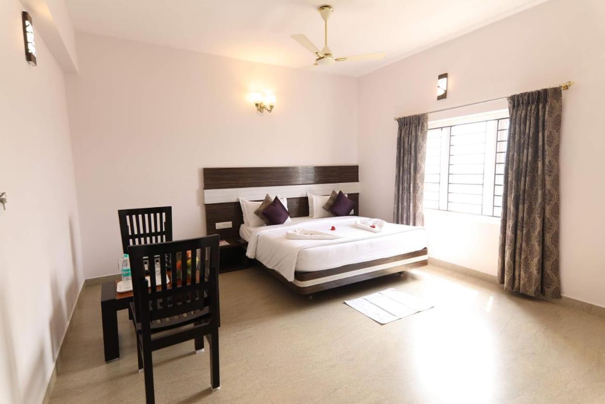 Sri Gnana Vedha Beach Residency Velankanni Exteriör bild