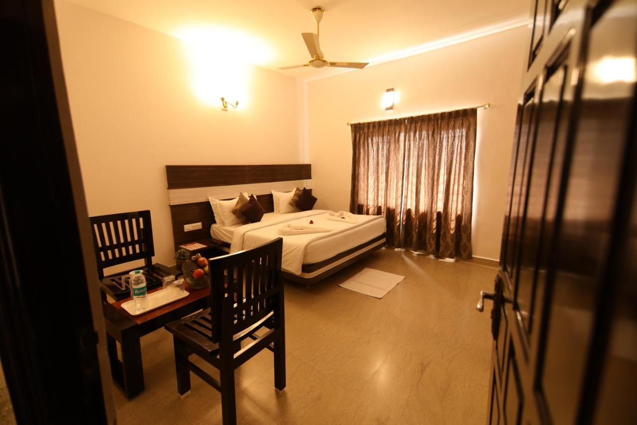 Sri Gnana Vedha Beach Residency Velankanni Exteriör bild