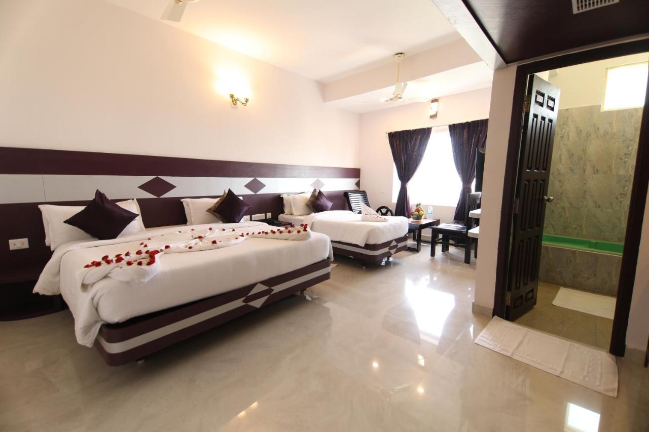 Sri Gnana Vedha Beach Residency Velankanni Exteriör bild