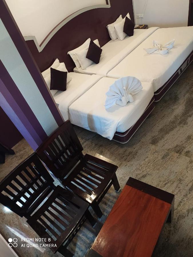 Sri Gnana Vedha Beach Residency Velankanni Exteriör bild