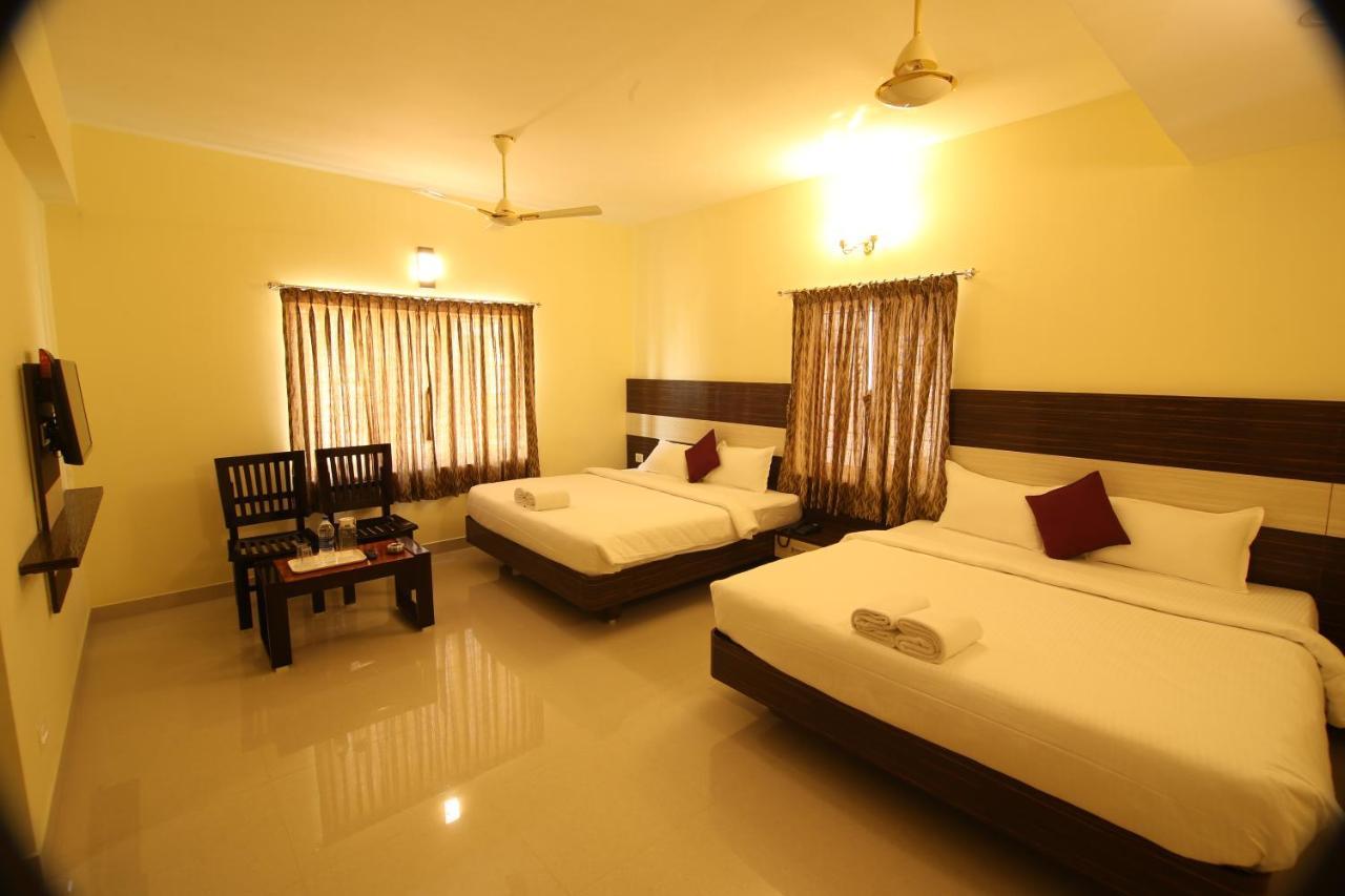 Sri Gnana Vedha Beach Residency Velankanni Exteriör bild